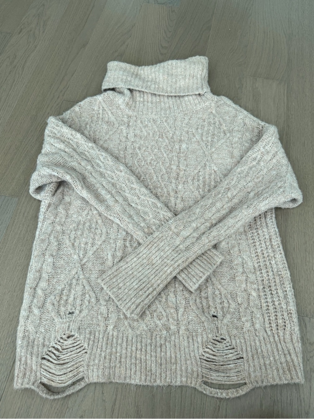 Olivaceous BeigeTurtleneck Sweater